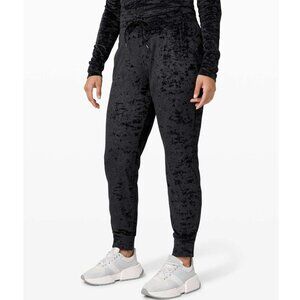 Lululemon Ready to Crush Jogger 29" / Size 8 / Black Velvet Rulu High Rise